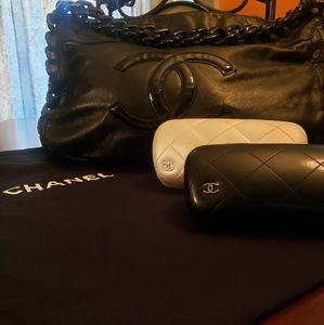 ❤Authentic CHANEL Hobo w/Rhodoid Handles